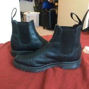Dr. Marten’s 2976 Chelsea Boots - size 39 (8)